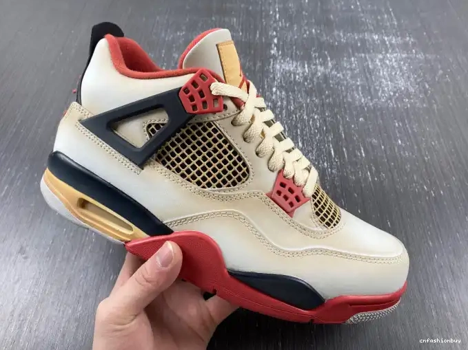 AIR 4 